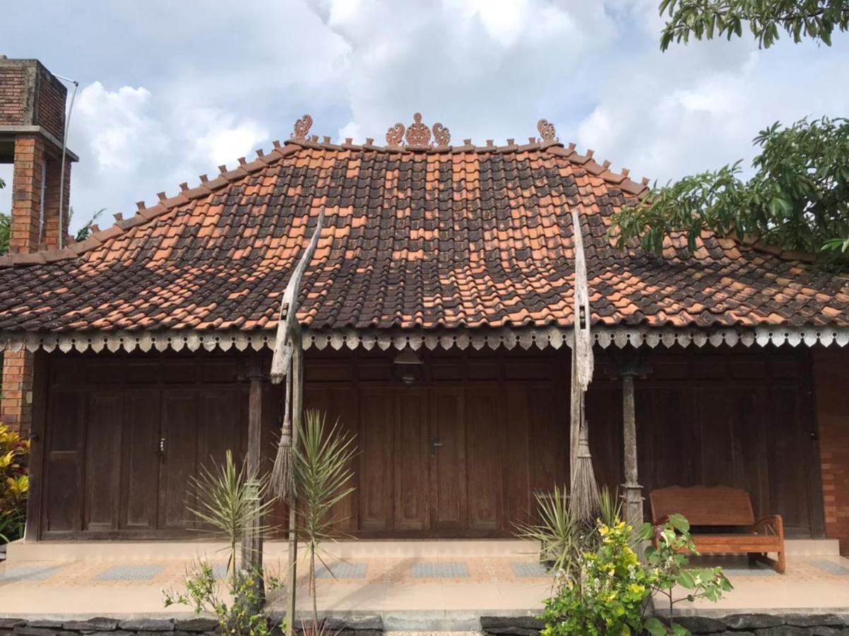 يوغياكارتا Legiyem Homestay المظهر الخارجي الصورة