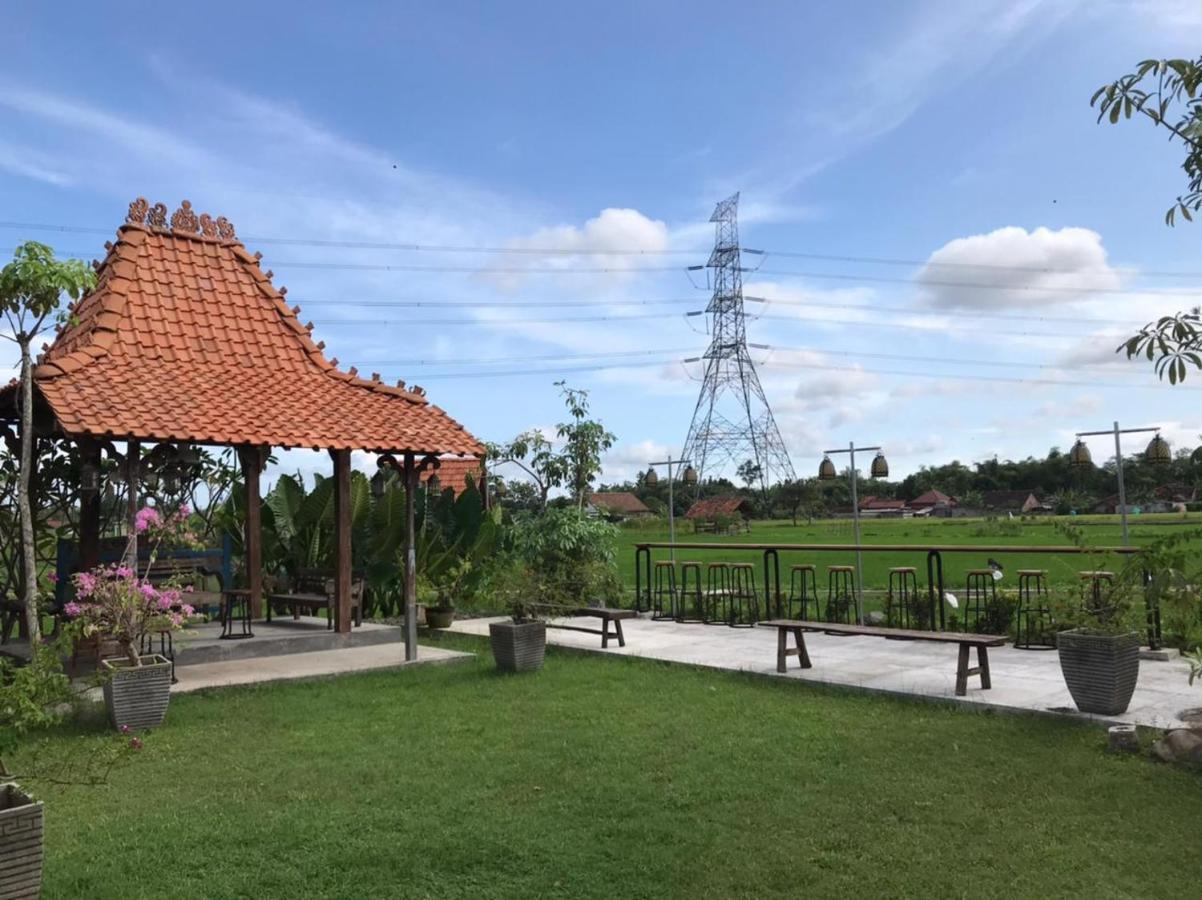 يوغياكارتا Legiyem Homestay المظهر الخارجي الصورة